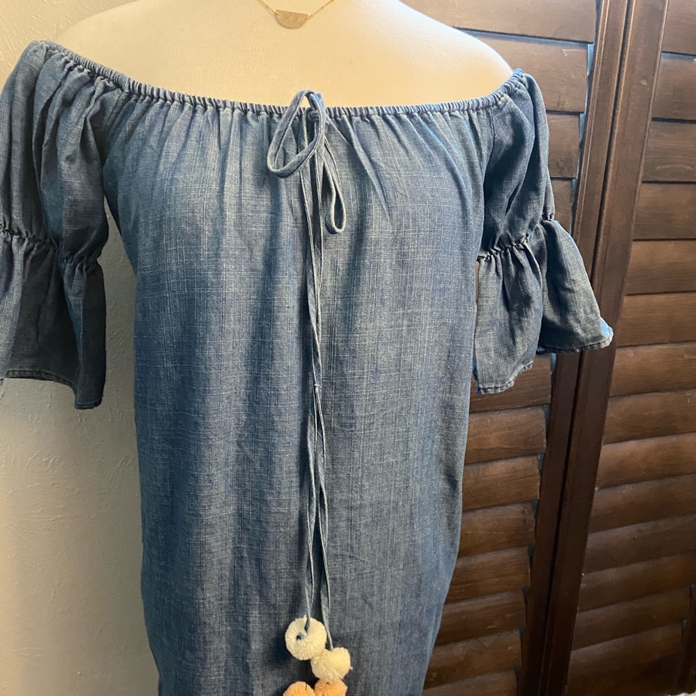 Forever 21 chambray off the shoulder dress sz s